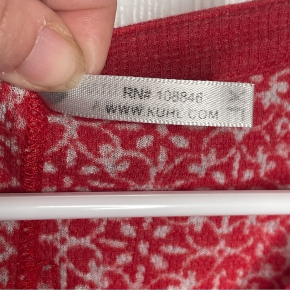 Kuhl Mia Henley Waffle Knit Thermal Top in Red/White Batik Floral Gorpcore XL - Picture 10 of 14
